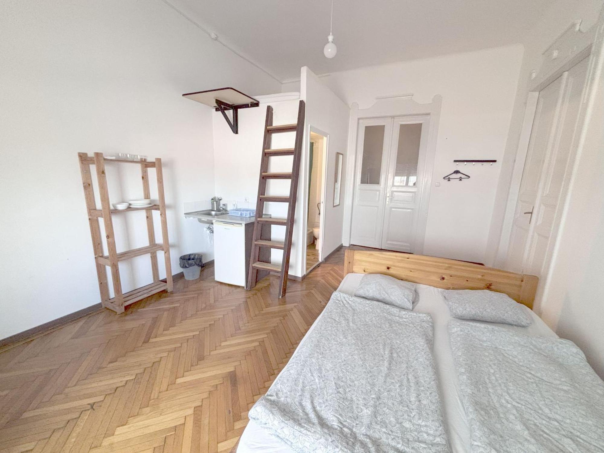 Artist Guest House บูดาเปสต์ ภายนอก รูปภาพ